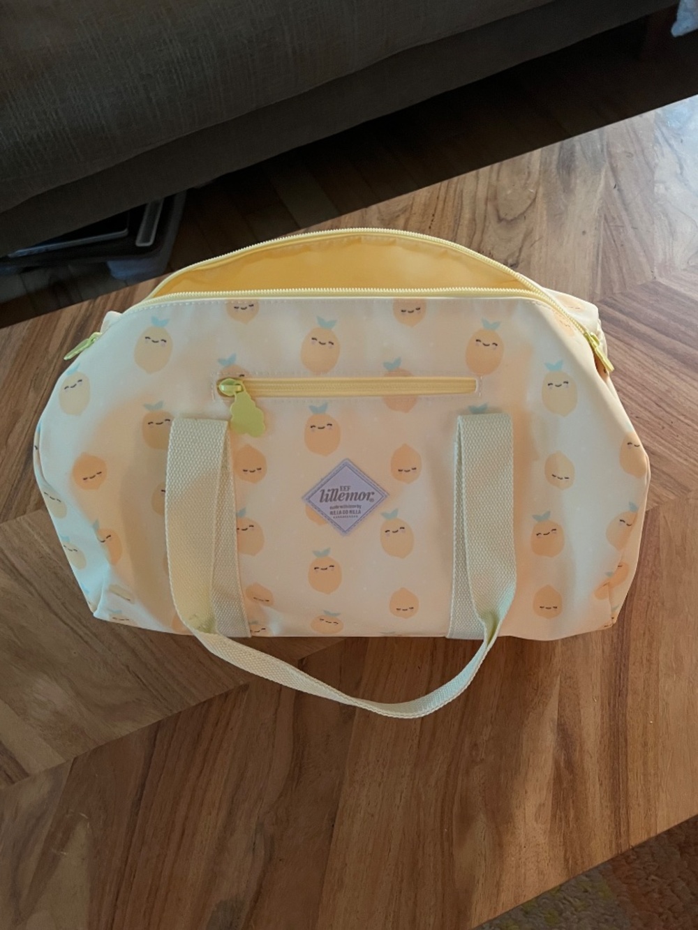 Lemon Duffle Bag - Picture 5 of 5